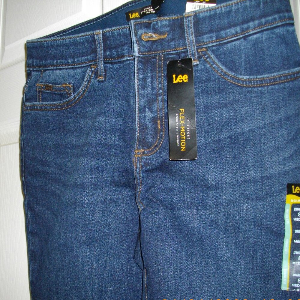 Women's Lee straight leg dark denim jeans, size 8M, dark blue.